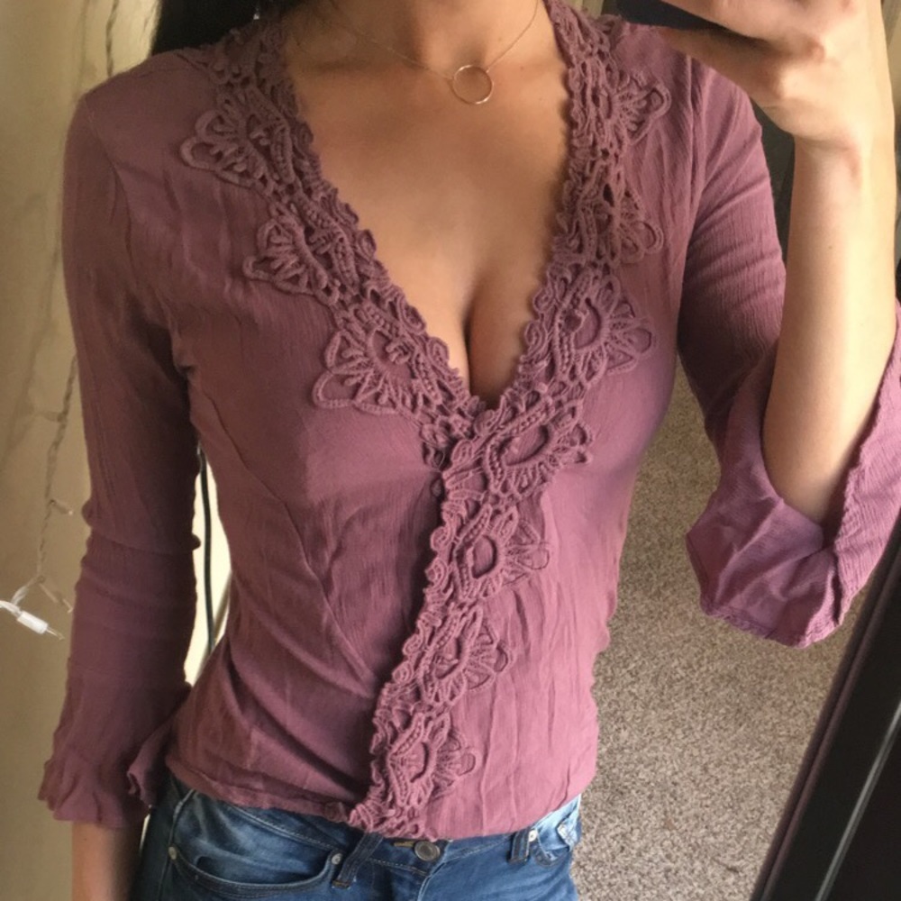 Mauve bell sleeved top